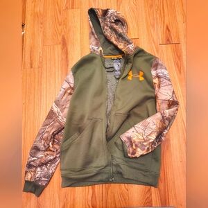 Under Armour Green Camo Hoodie Size XL Great Condition